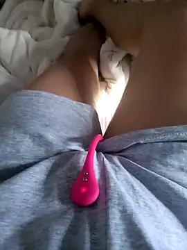 Hien93love online show from March 13, 2026, 9:14 am