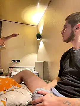 Snapshot of FamSeXXX chatting on November 16, 2025, 1:27 pm FamSeXXX online show from November 16, 2025, 1:27 pm