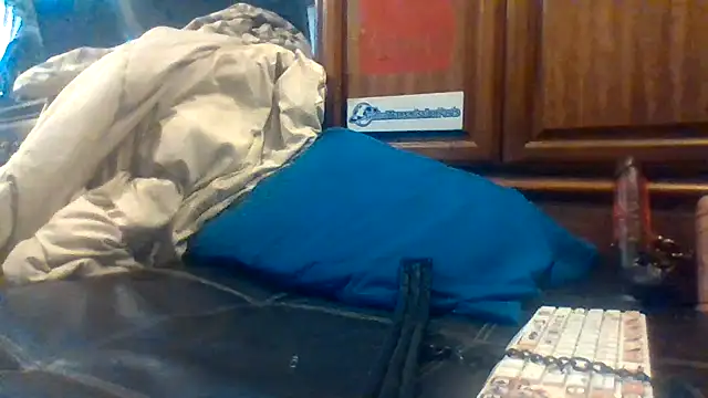 Snapshot of dickencidr chatting on June 7, 2026, 5:40 pm dickencidr online show from June 7, 2026, 5:40 pm