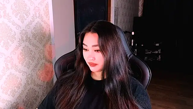 Emma Uilson online show from January 11, 2026, 2:24 pm