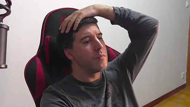 Snapshot of likihot chatting on November 16, 2025, 9:30 pm likihot online show from November 16, 2025, 9:30 pm