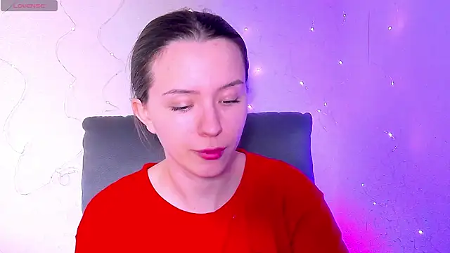 Snapshot of BellaVelure6767 chatting on April 27, 2026, 11:47 pm BellaVelure6767 online show from April 27, 2026, 11:47 pm
