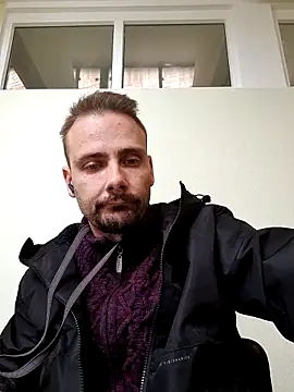 Snapshot of Gregorywhitelegs chatting on April 24, 2026, 11:34 am Gregorywhitelegs online show from April 24, 2026, 11:34 am