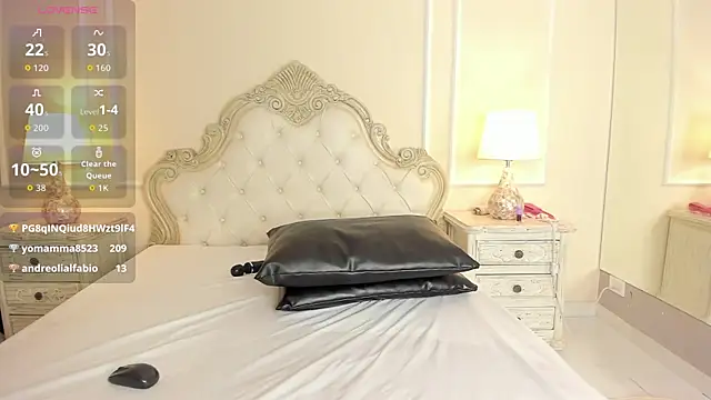 Snapshot of Samantha_Bale chatting on June 3, 2026, 2:33 pm Samantha Bale online show from June 3, 2026, 2:33 pm