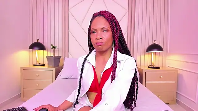 LailaDavidson online show from December 16, 2025, 12:42 pm