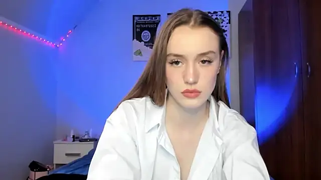tinyglow online show from May 1, 2026, 10:59 pm