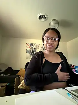 Pussycreamepie online show from November 14, 2025, 5:27 pm