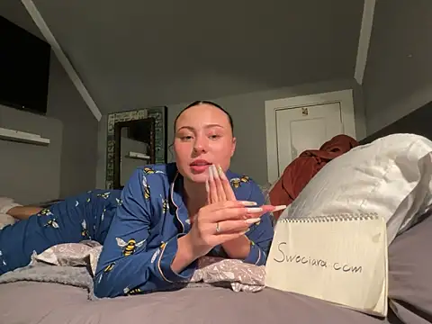 Snapshot of Lockig chatting on April 6, 2026, 7:26 pm Lockig online show from April 6, 2026, 7:26 pm