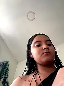 violeta santanna online show from December 14, 2025, 1:28 pm