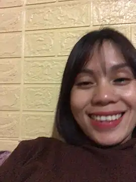 Trangbabylove online show from February 9, 2026, 10:46 am