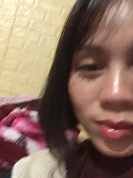 Trangbabylove online show from February 21, 2026, 6:21 pm