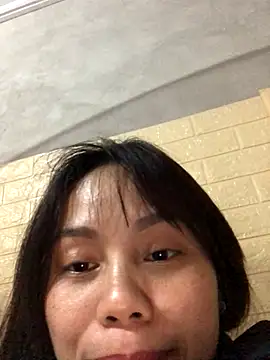 Trangbabylove online show from January 9, 2026, 12:12 pm