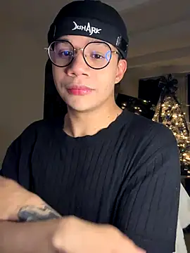 Snapshot of MarcoKostov chatting on November 19, 2025, 2:44 am MarcoKostov online show from November 19, 2025, 2:44 am