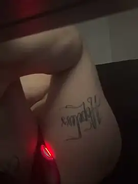 Snapshot of sofrancy chatting on February 11, 2026, 9:58 pm sofrancy online show from February 11, 2026, 9:58 pm