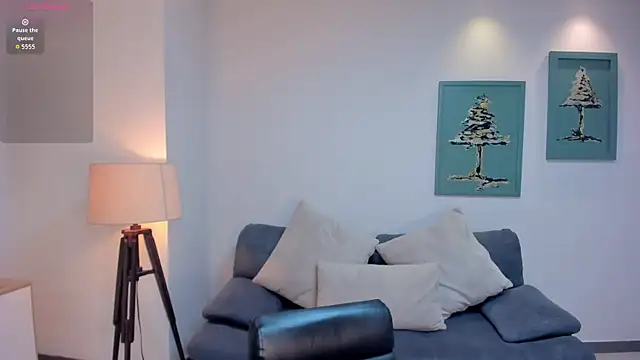 Snapshot of CarlaBrunni chatting on December 3, 2025, 12:26 pm CarlaBrunni online show from December 3, 2025, 12:26 pm