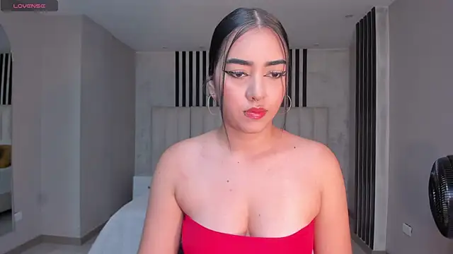 Snapshot of SophieLanne chatting on November 30, 2025, 11:27 pm SophieLanne online show from November 30, 2025, 11:27 pm