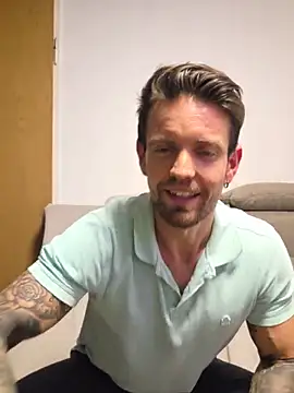 Snapshot of Mystery_Mark chatting on June 11, 2026, 6:38 pm Mystery Mark online show from June 11, 2026, 6:38 pm