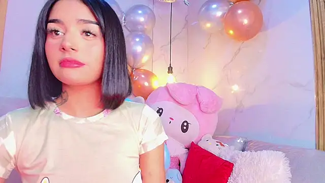 Milu carbajal x online show from August 7, 2026, 3:23 am