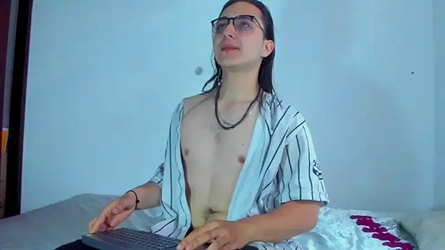 Amoneth Xx online show from November 22, 2025, 4:39 pm