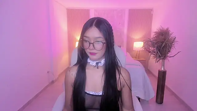 Snapshot of kylie_collins chatting on May 16, 2026, 3:38 am kylie collins online show from May 16, 2026, 3:38 am