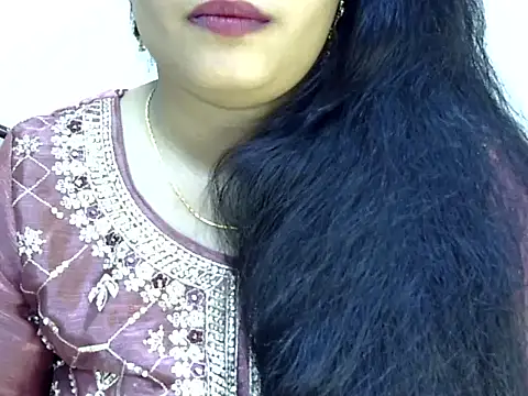 Muskan Jha online show from May 8, 2026, 2:43 pm
