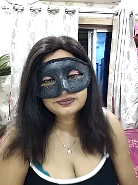 Cute-richa1 online show from May 1, 2026, 5:29 pm
