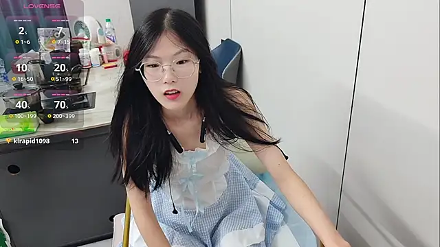 xlin-baby online show from April 30, 2026, 4:03 pm