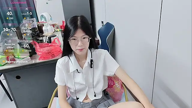 xlin-baby online show from May 5, 2026, 4:21 pm