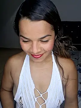 pamela Tiny online show from April 30, 2026, 7:54 pm