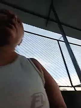 Snapshot of BWW-CINDY11 chatting on August 3, 2026, 11:05 am BWW-CINDY11 online show from August 3, 2026, 11:05 am