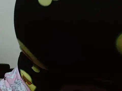 Snapshot of DiivaMarii chatting on February 14, 2026, 11:32 am DiivaMarii online show from February 14, 2026, 11:32 am