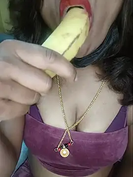 Snapshot of Premalatha_28 chatting on June 23, 2026, 5:33 pm Premalatha 28 online show from June 23, 2026, 5:33 pm