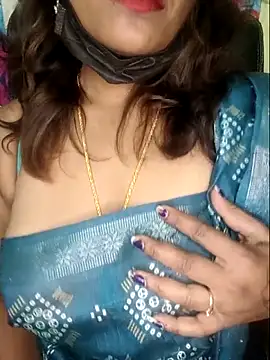 Snapshot of Premalatha_28 chatting on June 22, 2026, 5:37 am Premalatha 28 online show from June 22, 2026, 5:37 am