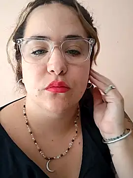 iviiiiiiiiiii online show from December 4, 2025, 12:26 pm