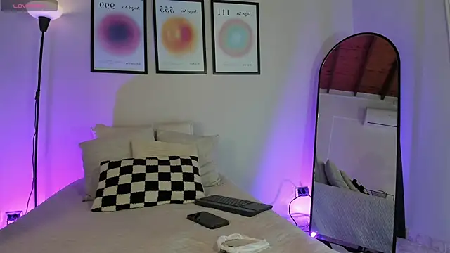 Snapshot of Sofi_vega77 chatting on June 20, 2026, 11:26 am Sofi vega77 online show from June 20, 2026, 11:26 am