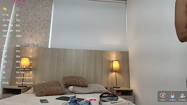 mature eva1 online show from November 19, 2025, 11:10 am