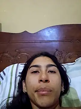 Snapshot of skinnyrox chatting on March 22, 2026, 2:37 am skinnyrox online show from March 22, 2026, 2:37 am