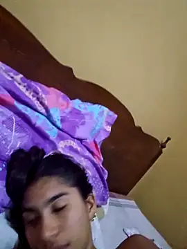 Snapshot of skinnyrox chatting on February 20, 2026, 6:26 am skinnyrox online show from February 20, 2026, 6:26 am