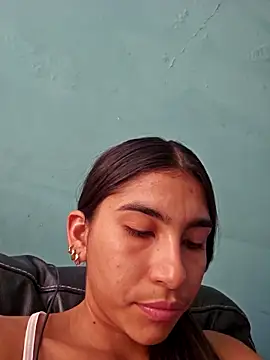 Snapshot of skinnyrox chatting on March 15, 2026, 7:43 pm skinnyrox online show from March 15, 2026, 7:43 pm