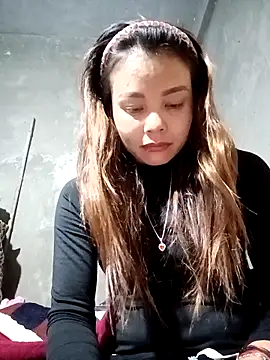 mon1-day online show from December 5, 2025, 7:51 am