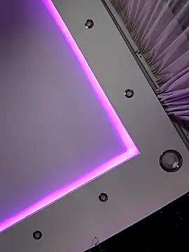 Virginass2000 online show from February 3, 2026, 3:04 am