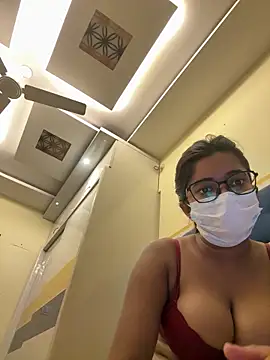 haniaa1234 online show from February 5, 2026, 4:25 pm