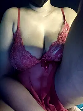 Curvy Diksha online show from November 16, 2025, 6:45 pm