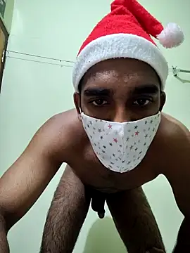 Snapshot of Yournextdoorboy chatting on December 19, 2025, 4:31 pm Yournextdoorboy online show from December 19, 2025, 4:31 pm