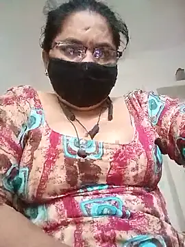 Snapshot of Menka_cut34 chatting on June 18, 2026, 9:36 am Menka cut34 online show from June 18, 2026, 9:36 am