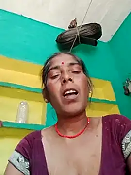 Snapshot of Xx_savita chatting on March 22, 2026, 5:43 am Xx savita online show from March 22, 2026, 5:43 am