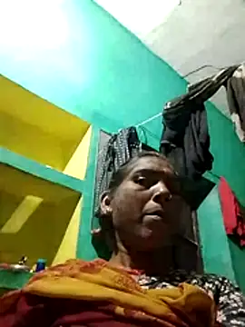 Snapshot of Xx_savita chatting on March 5, 2026, 12:07 am Xx savita online show from March 5, 2026, 12:07 am