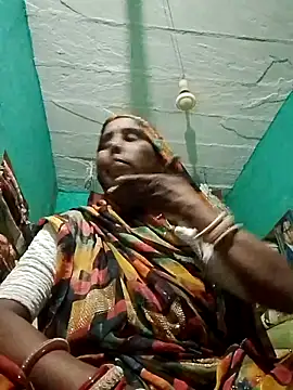 Snapshot of Xx_savita chatting on May 24, 2026, 8:42 pm Xx savita online show from May 24, 2026, 8:42 pm