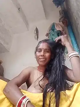 Snapshot of Xx_savita chatting on May 17, 2026, 11:32 am Xx savita online show from May 17, 2026, 11:32 am