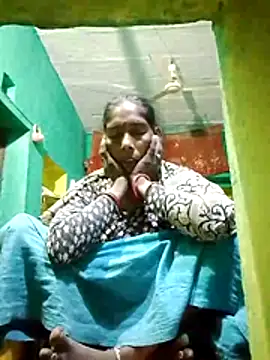 Snapshot of Xx_savita chatting on February 14, 2026, 1:06 am Xx savita online show from February 14, 2026, 1:06 am